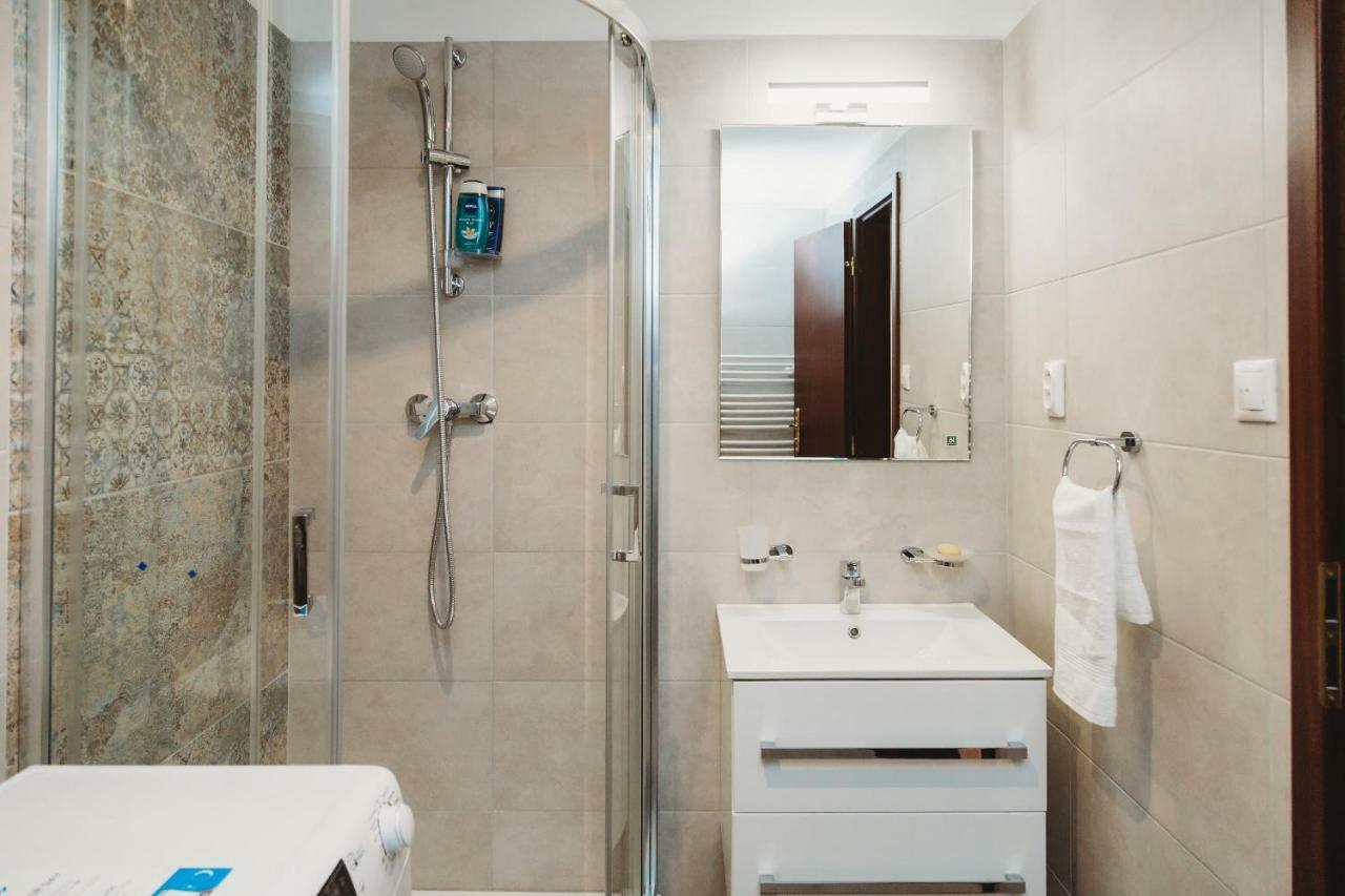 Center City Charming Loft Apartment Kosice Ngoại thất bức ảnh