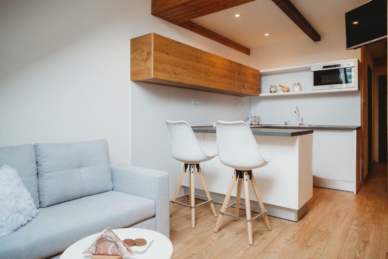 Center City Charming Loft Apartment Kosice Ngoại thất bức ảnh