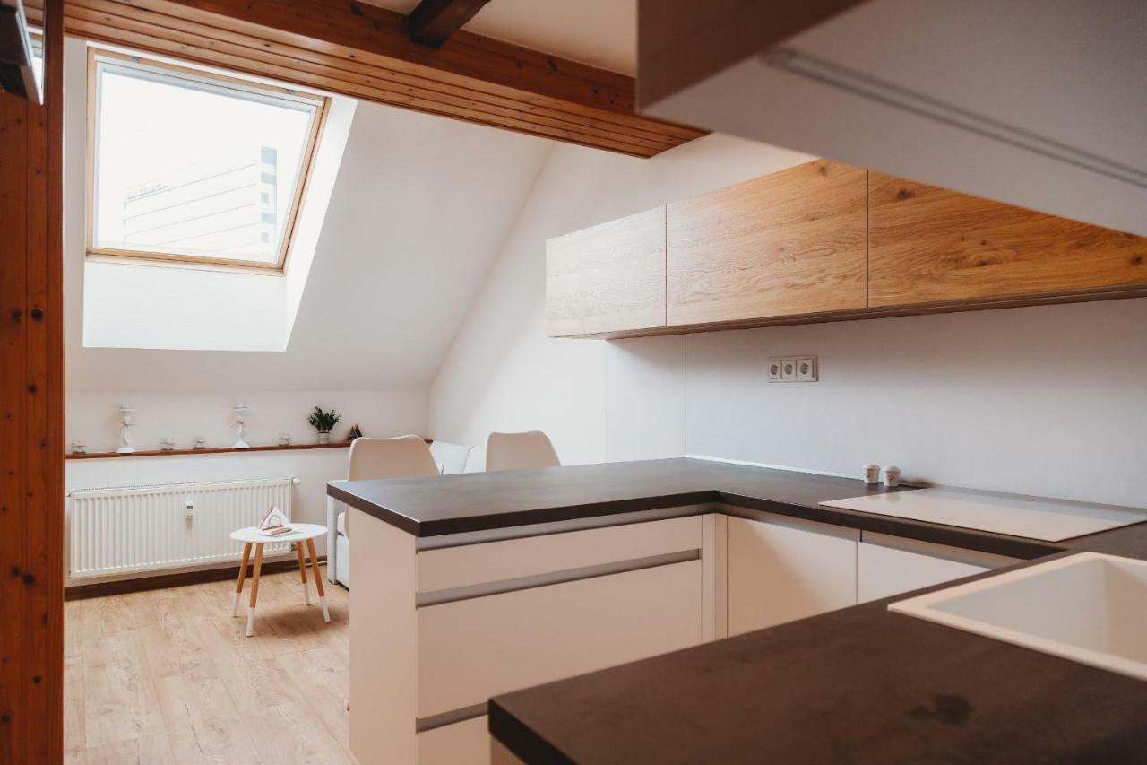 Center City Charming Loft Apartment Kosice Ngoại thất bức ảnh