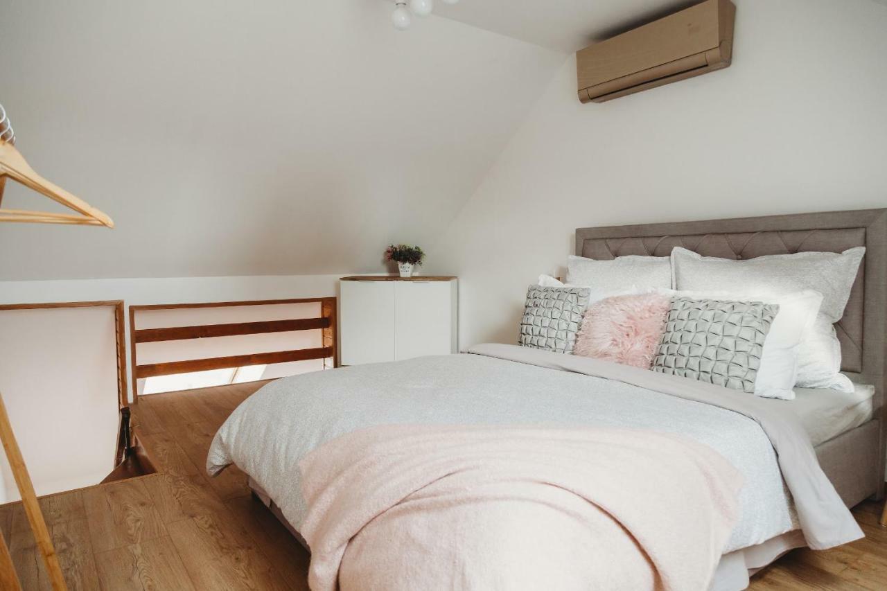 Center City Charming Loft Apartment Kosice Ngoại thất bức ảnh